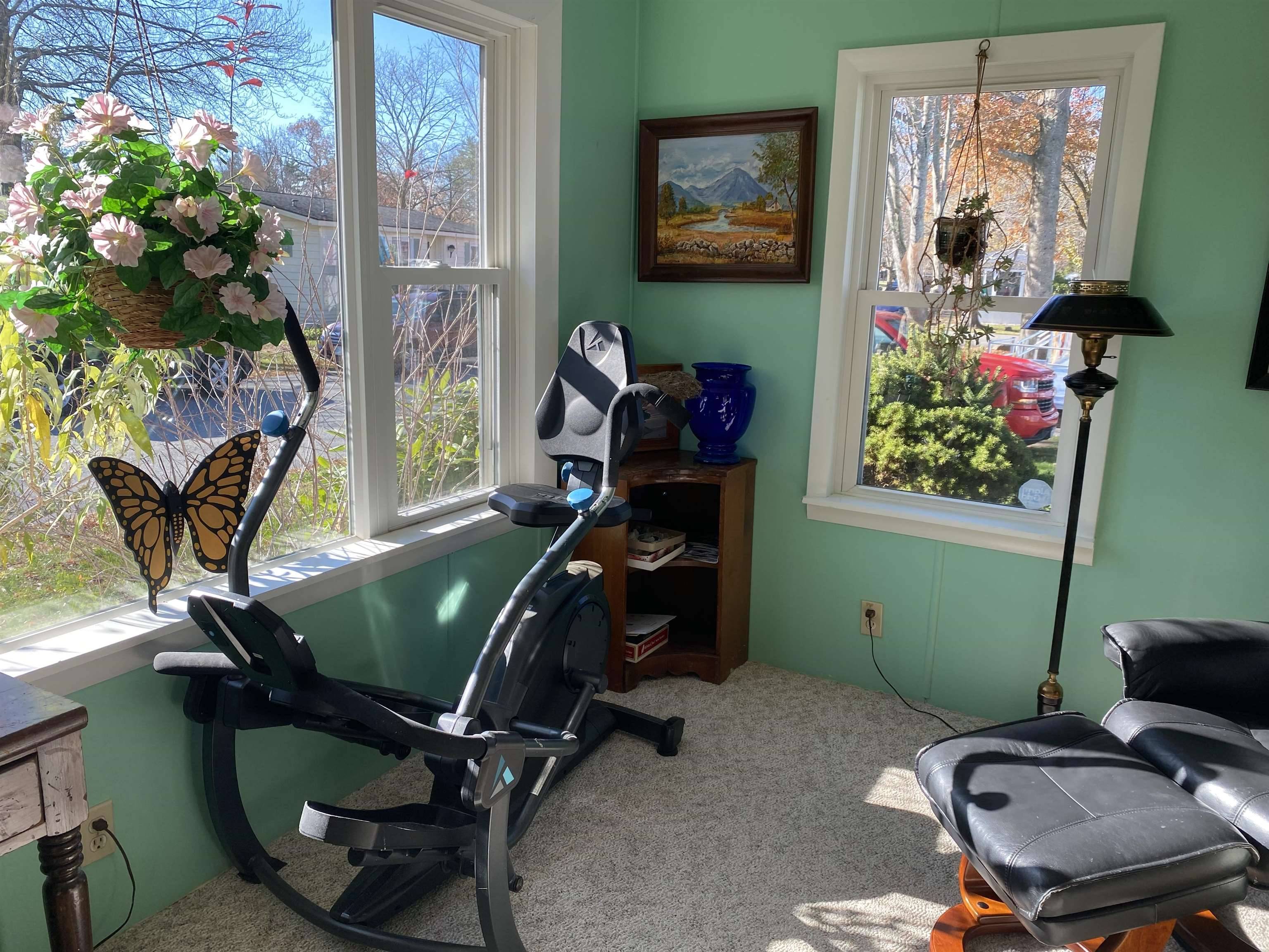 Seabrook, NH 03874,81 Elm CT