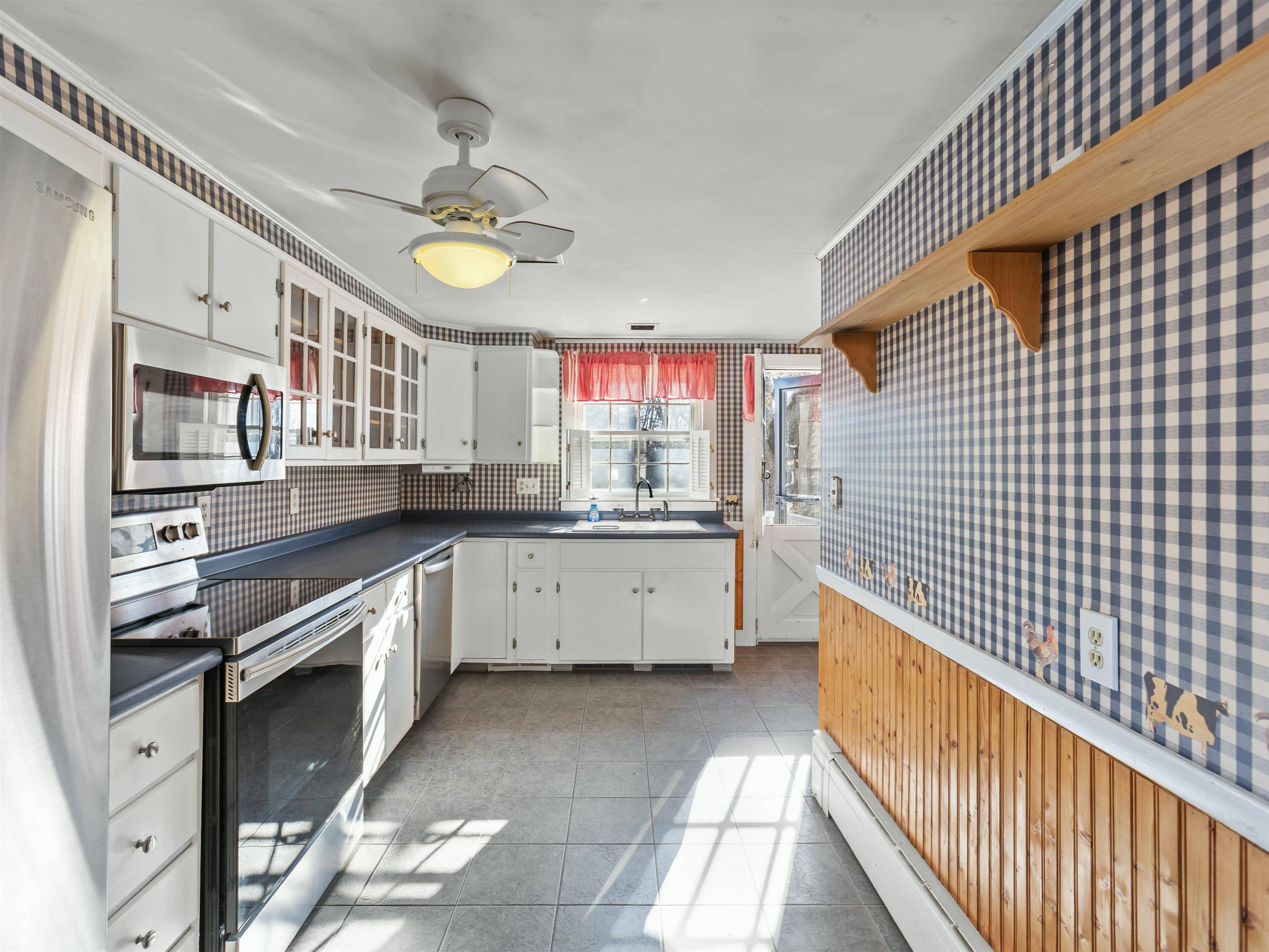 Nashua, NH 03064,31 Ashland ST