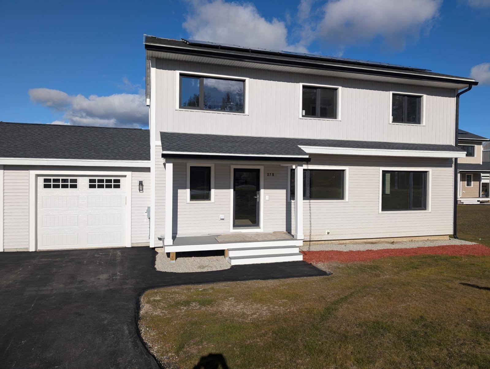 Hudson, NH 03051,27 Windsor LN #B