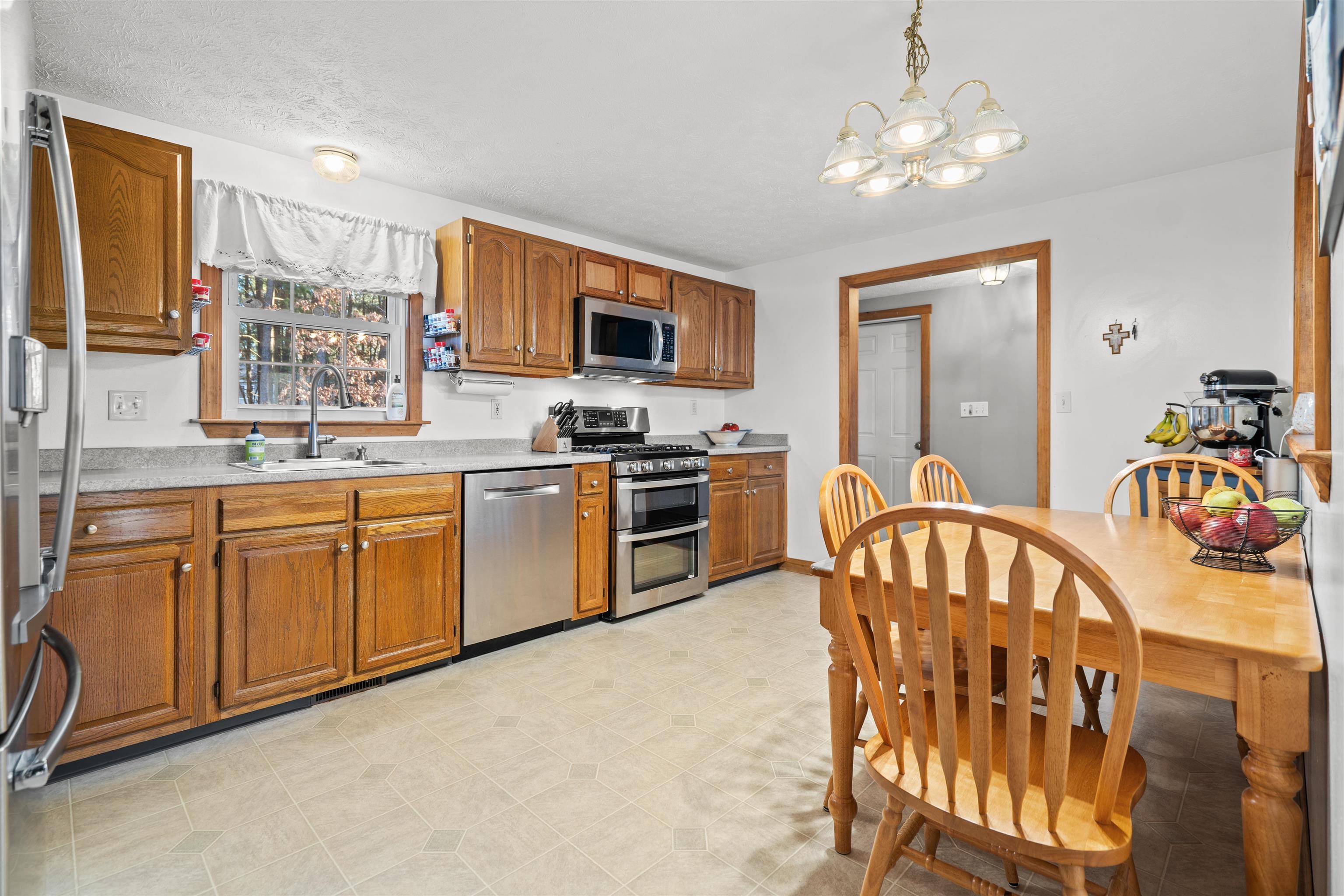 Concord, NH 03301,24 Cricket LN