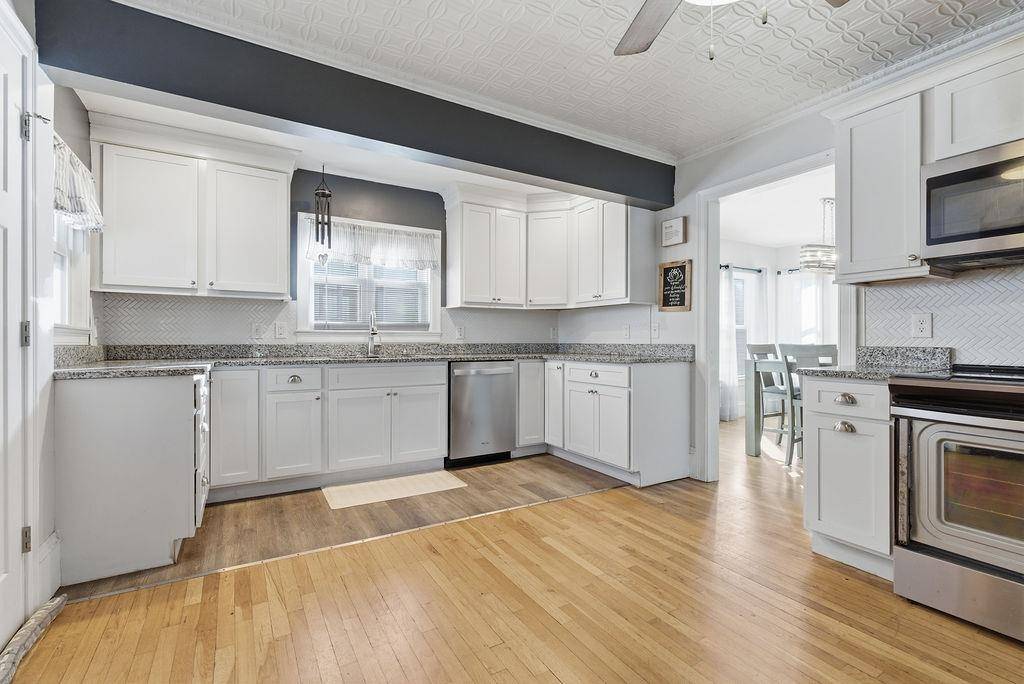 Nashua, NH 03064,11 Charles ST