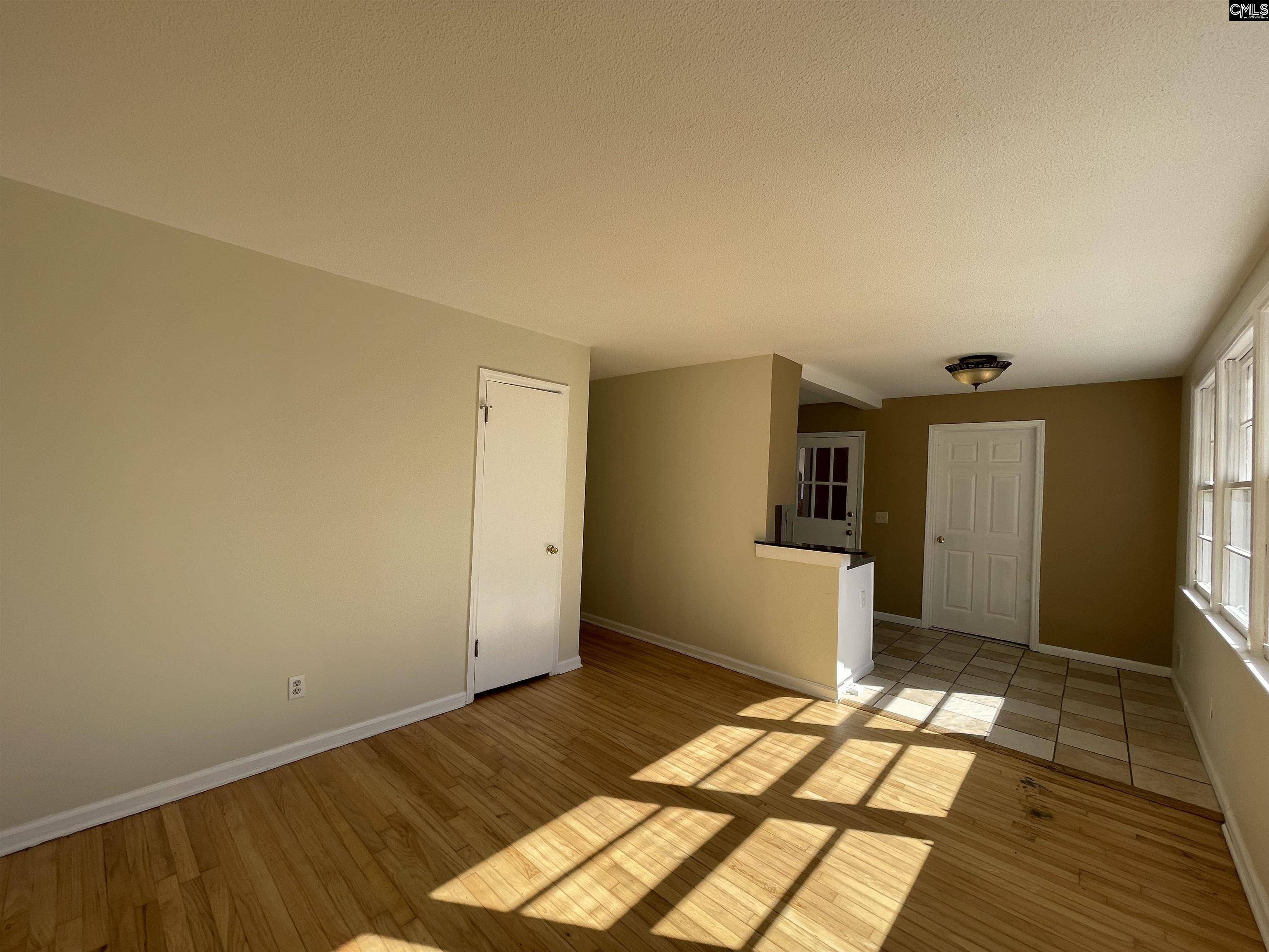 Columbia, SC 29205,810 S WOODROW