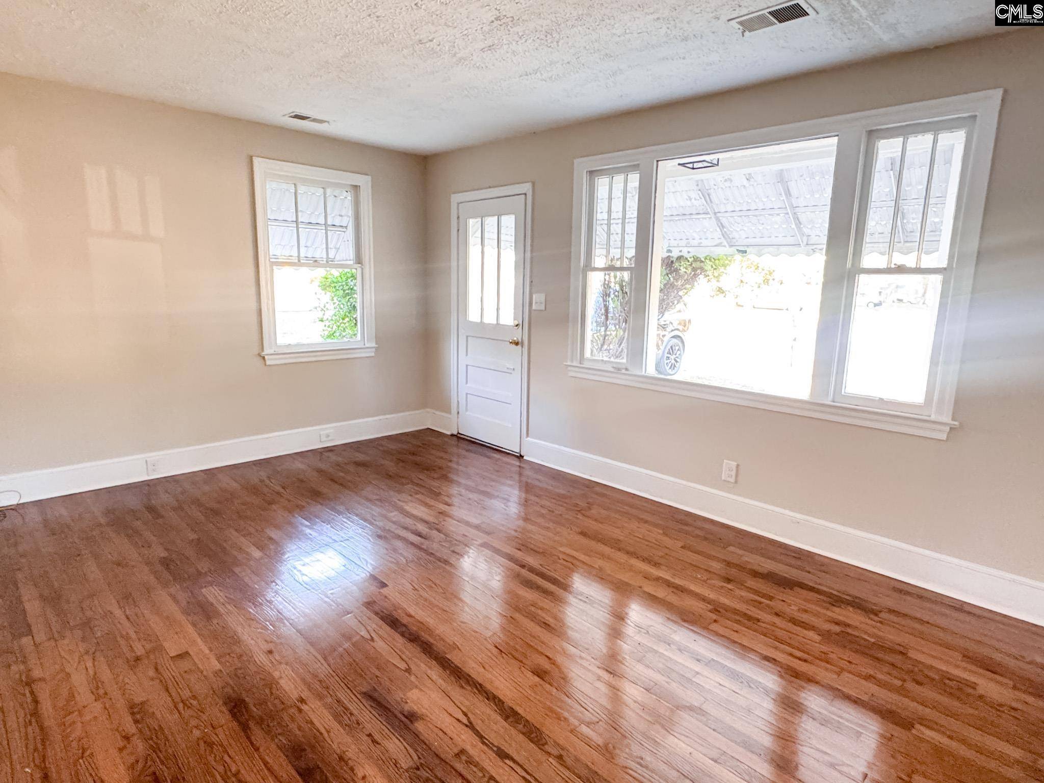 Columbia, SC 29205,39 Rose Drive