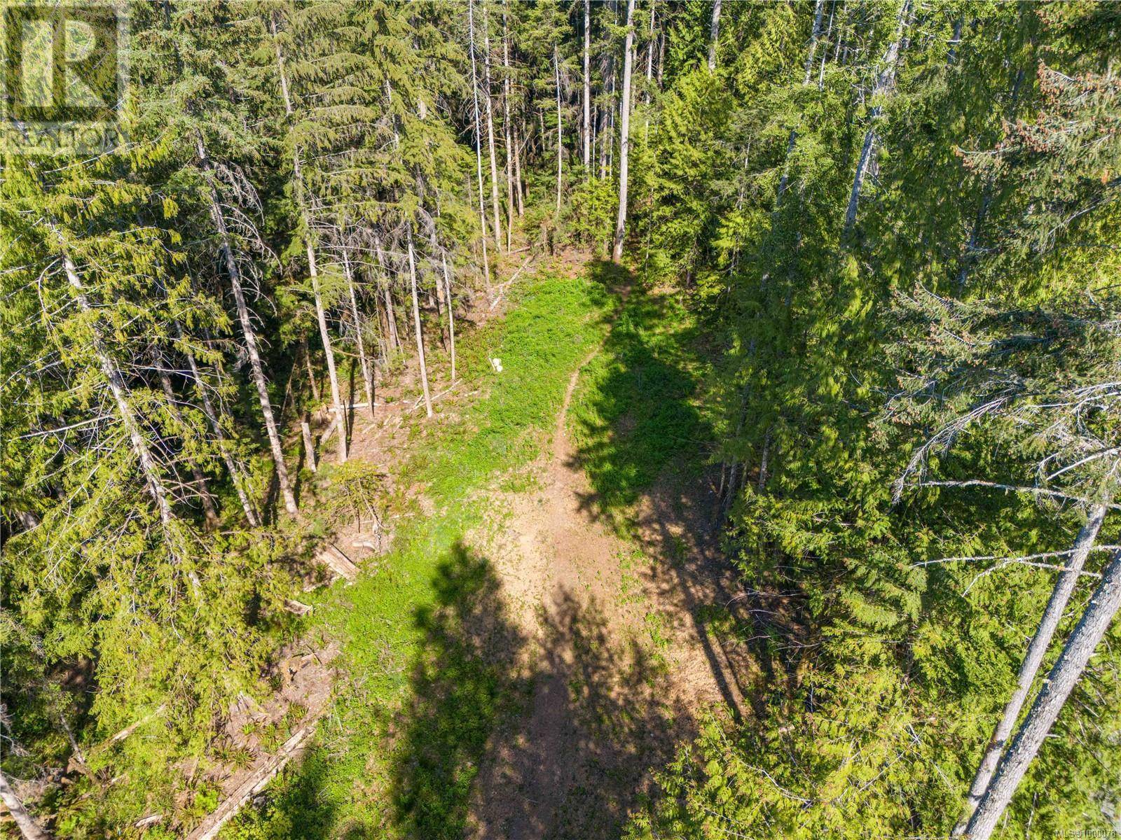 Qualicum Beach, BC V0R2T0,660 Fulmar Rd