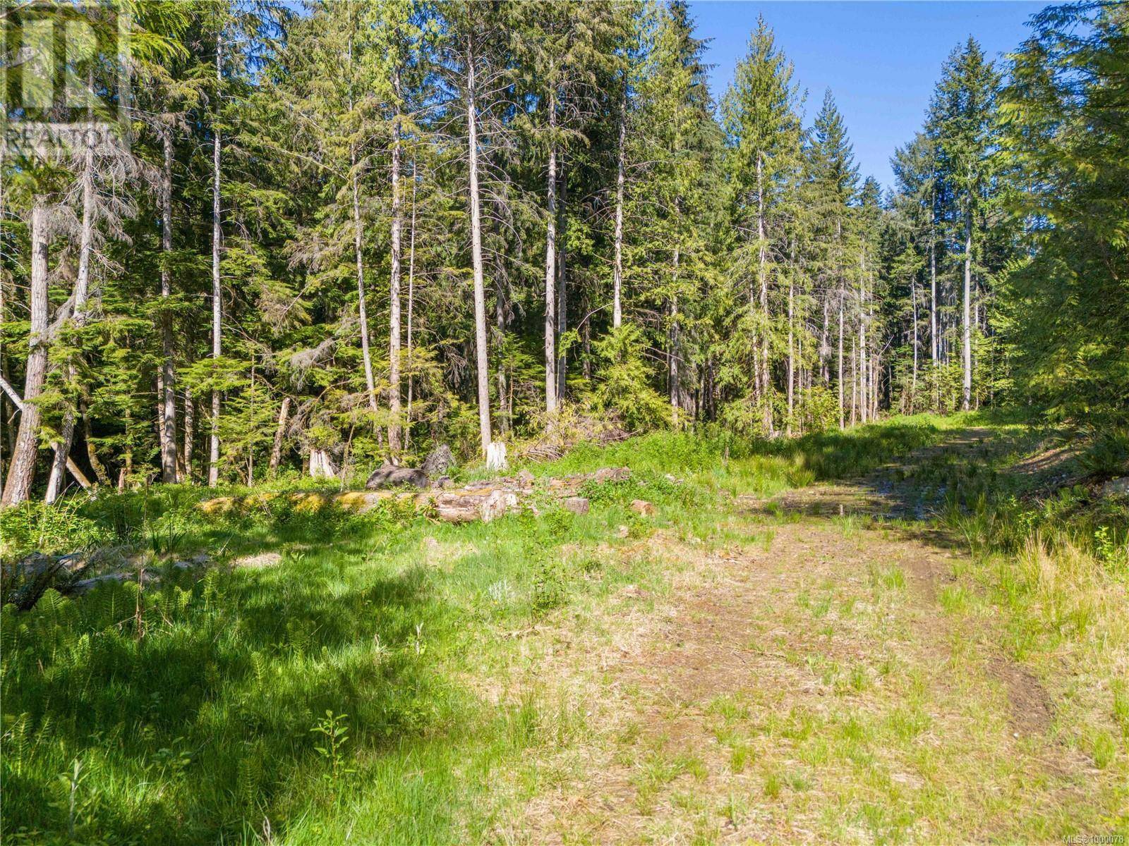 Qualicum Beach, BC V0R2T0,660 Fulmar Rd