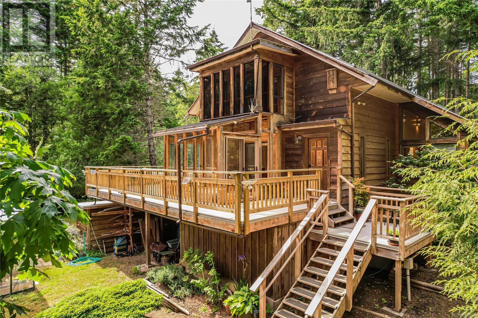 Salt Spring, BC V8K1E2,2124 North End Rd