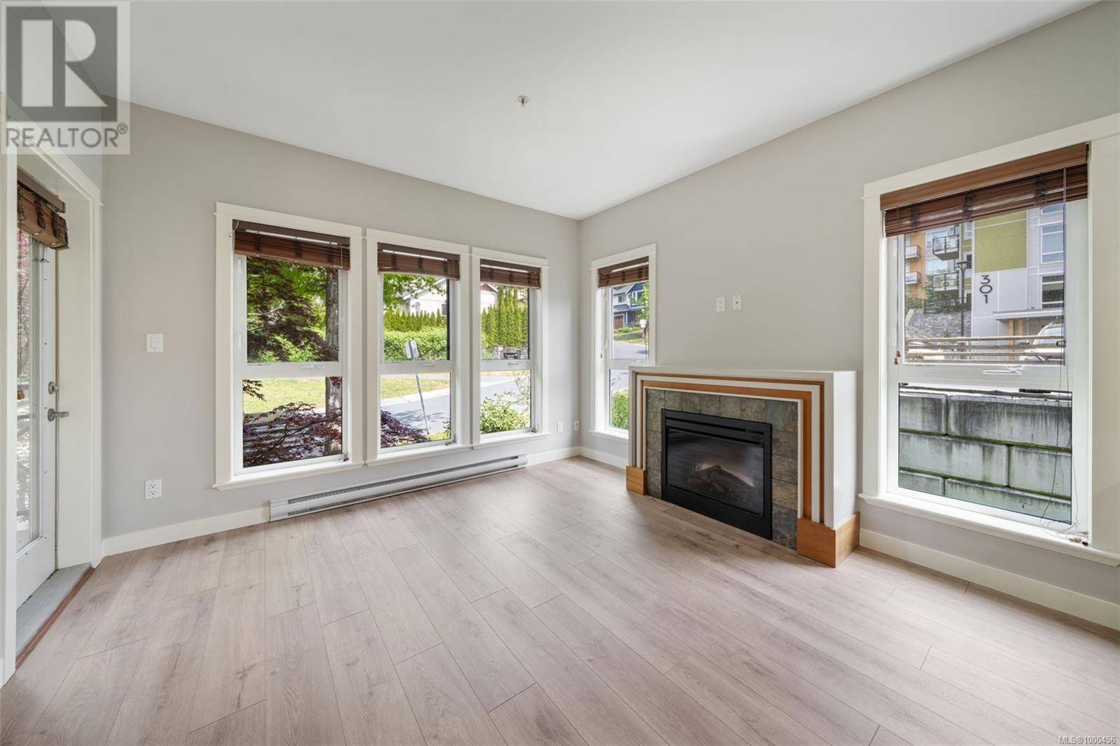 View Royal, BC V9B0H7,201 Nursery Hill DR #210