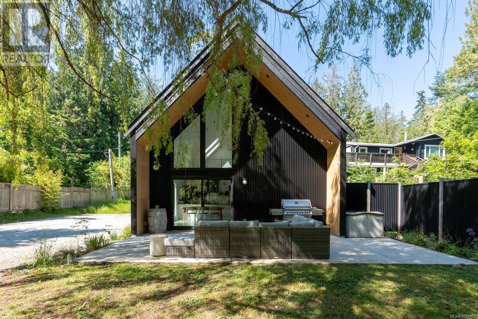 Salt Spring, BC V8K1W7,146 Menhinick Dr
