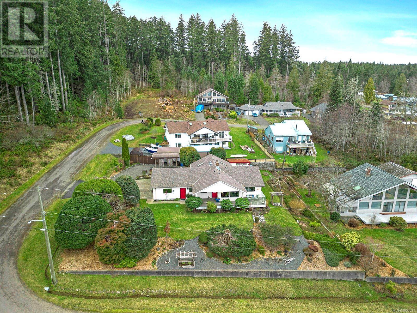 Union Bay, BC V0R3B0,350 Nelson St
