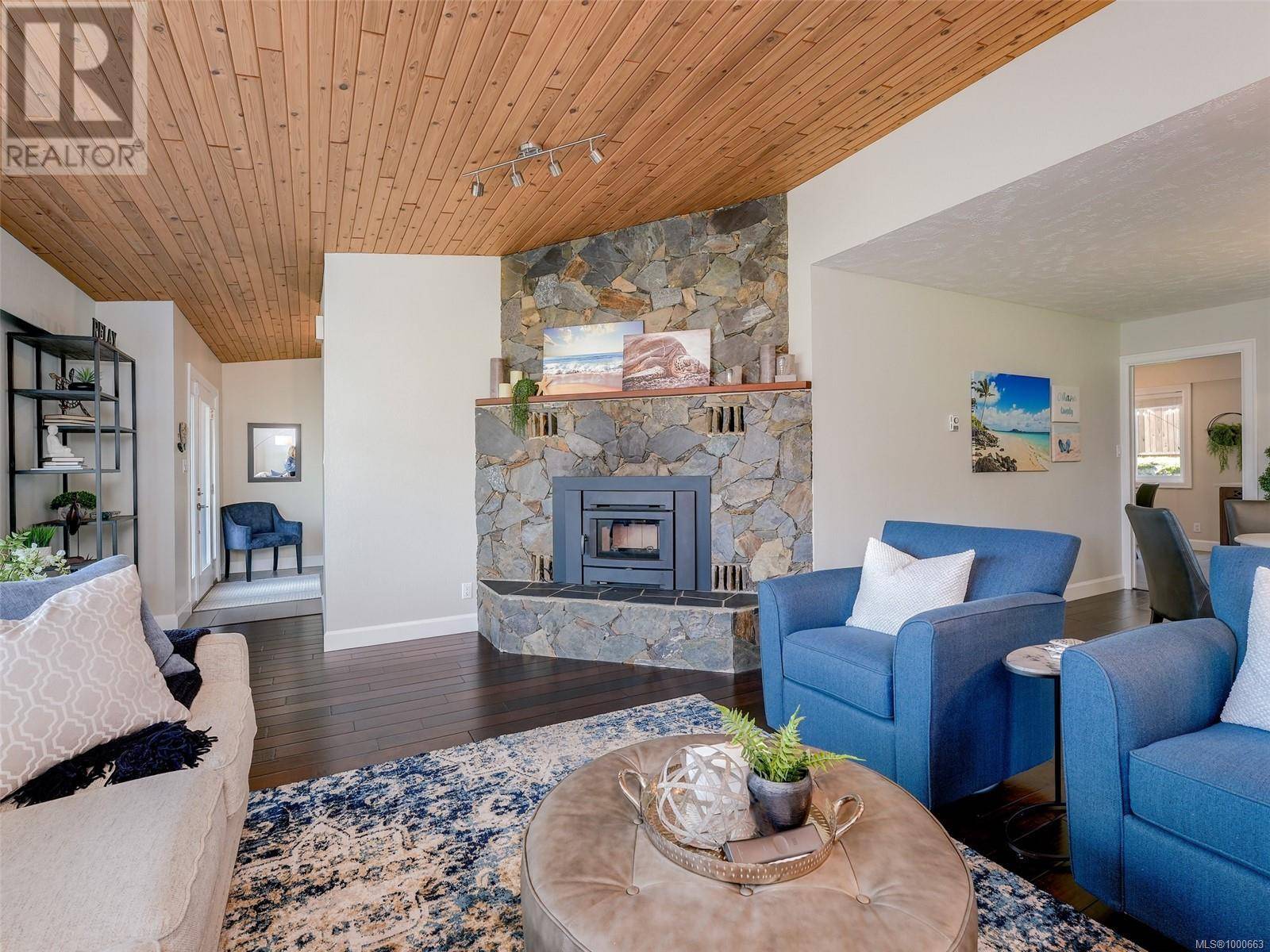 Colwood, BC V9C3L6,711 Demel Pl