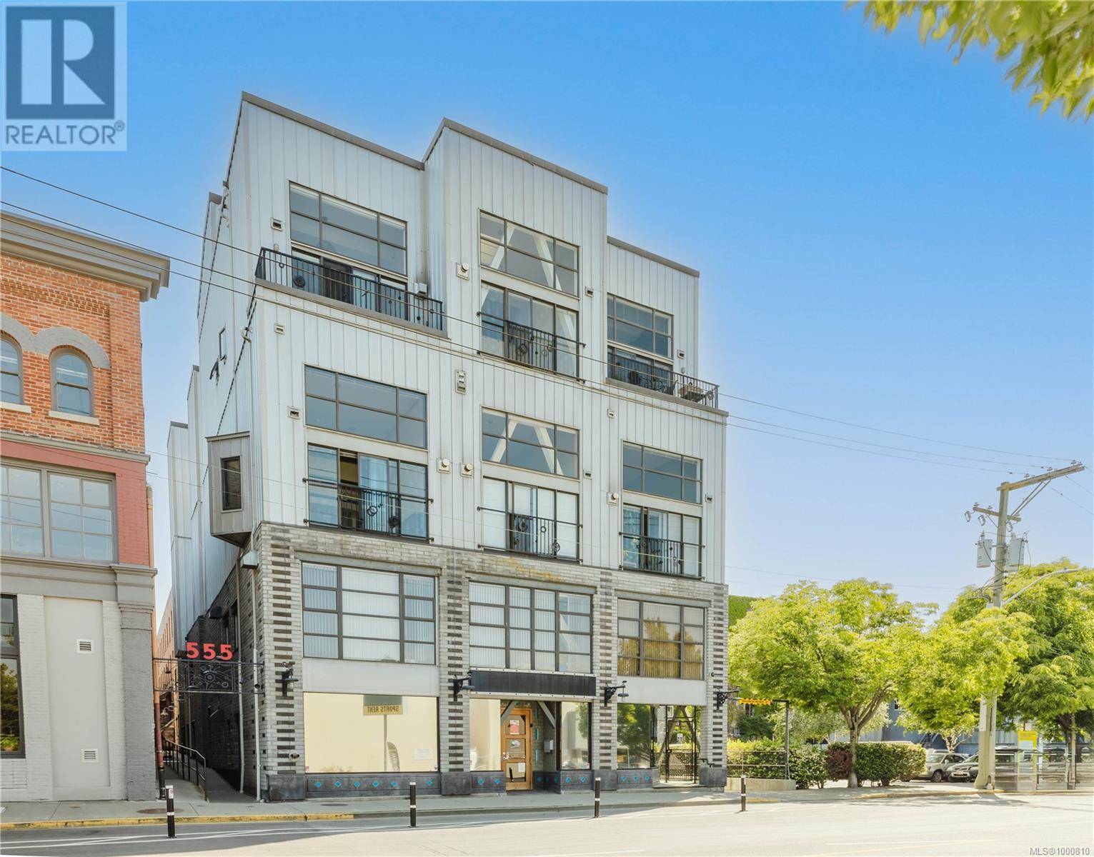 Victoria, BC V8T1E1,555 Chatham ST #309