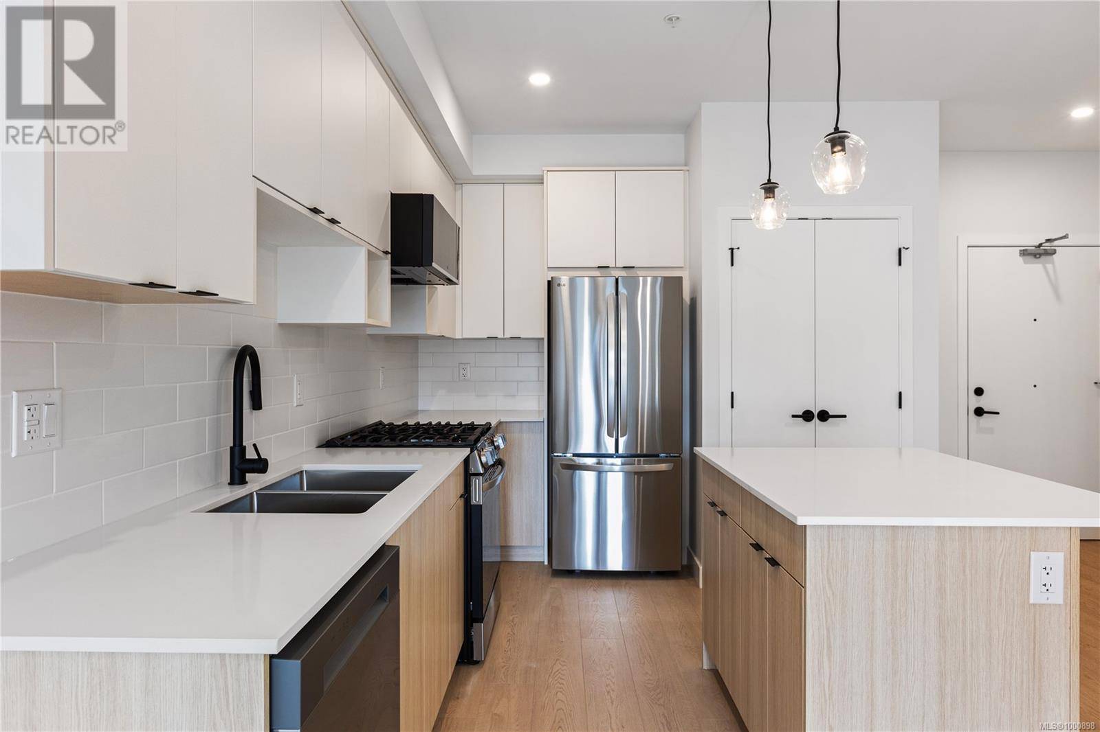Langford, BC V9B3R8,2629 Millstream RD #615