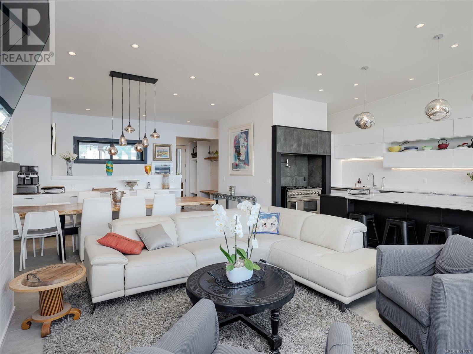 Sooke, BC V9Z1L8,7551 Ocean Park Pl