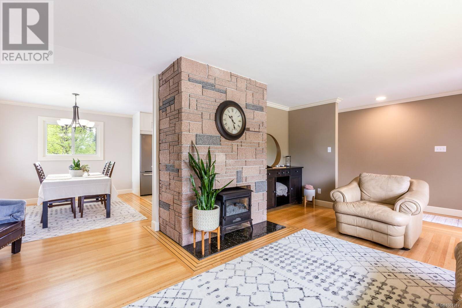 Courtenay, BC V9N1Z1,626 17th St