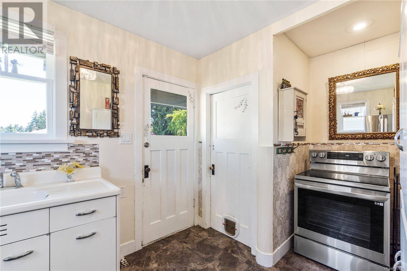Nanaimo, BC V9S3B1,1733 Northfield Rd