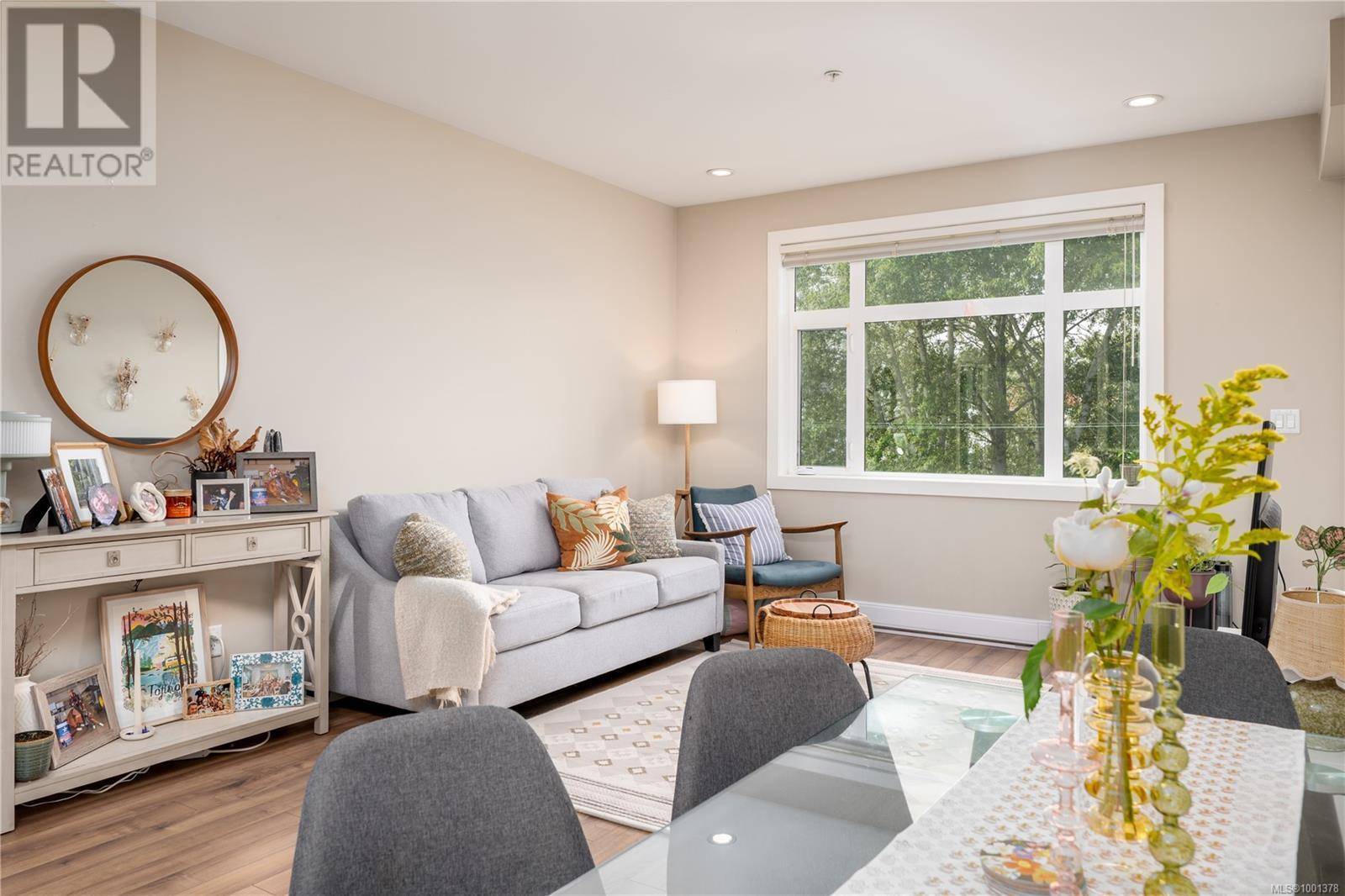 Langford, BC V9B1Y3,2655 Sooke RD #310