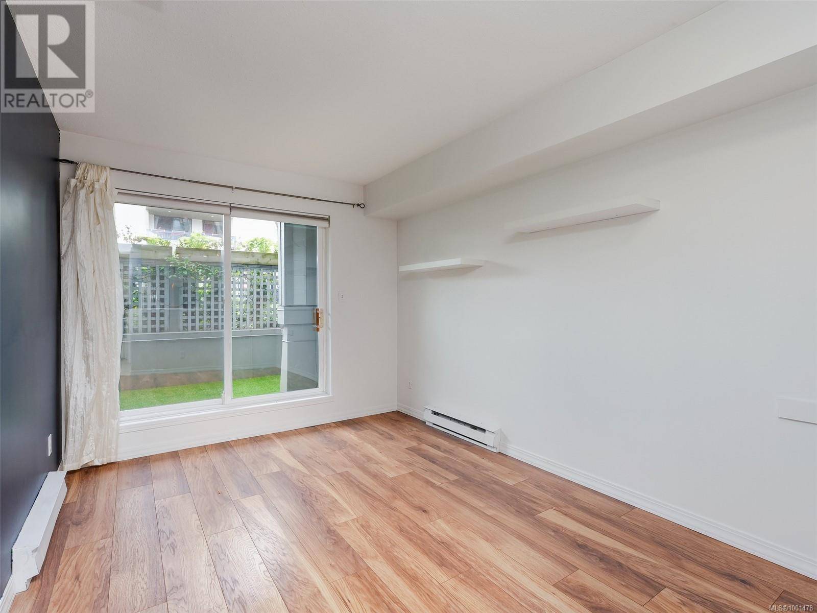 Victoria, BC V8W3Y3,827 North Park ST #119
