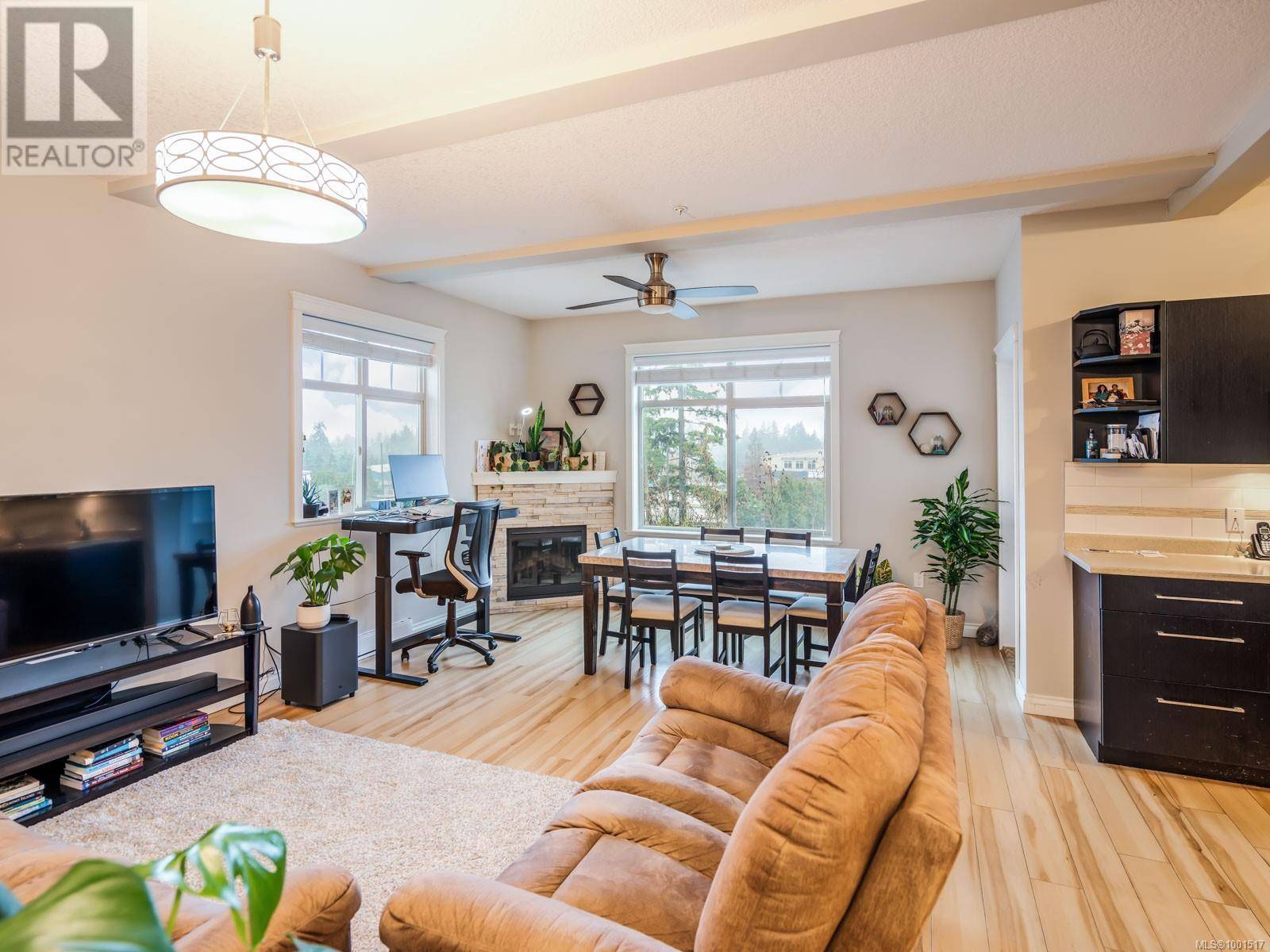 Nanaimo, BC V9S2N2,2117 Meredith RD #301