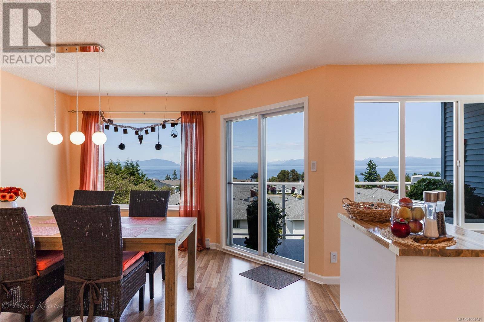 Nanaimo, BC V9V1J3,6231 Blueback RD #216B