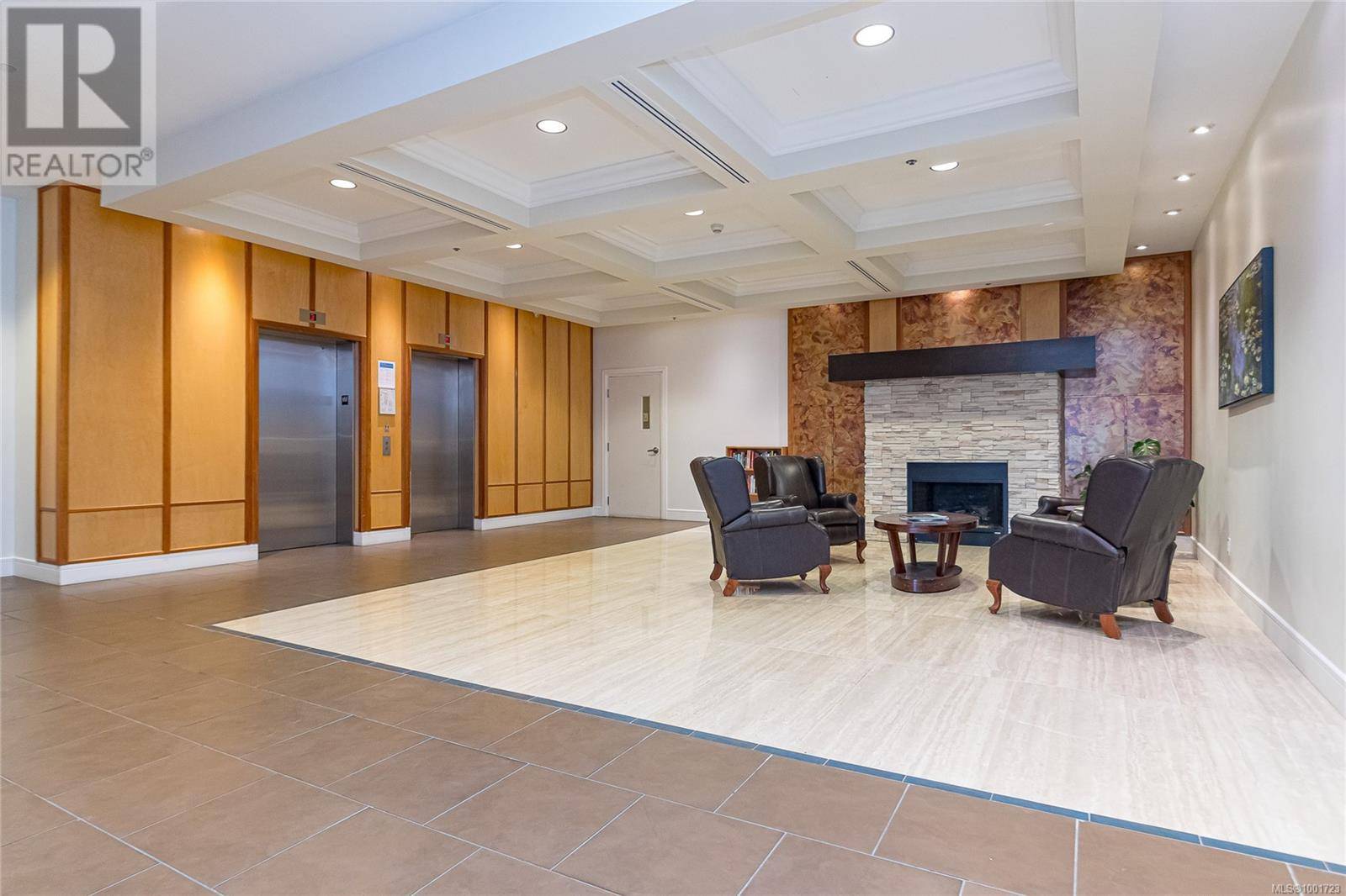 Langford, BC V9B6T8,1325 Bear Mountain Pkwy #406