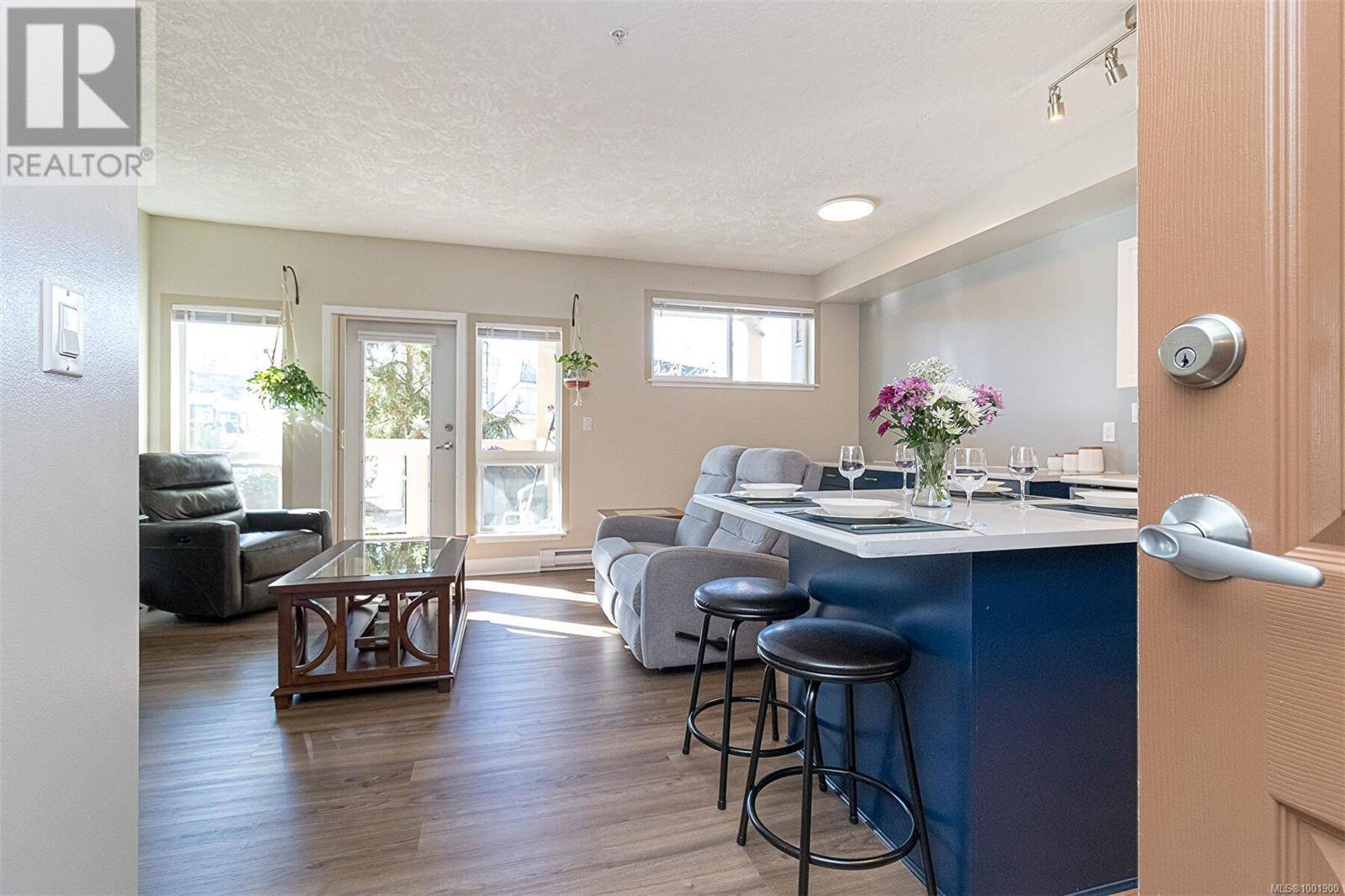 Esquimalt, BC V9A4P7,1156 Colville RD #203