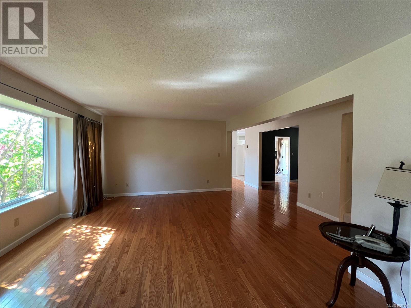 Gold River, BC V0P1G0,492 CEDAR Cres