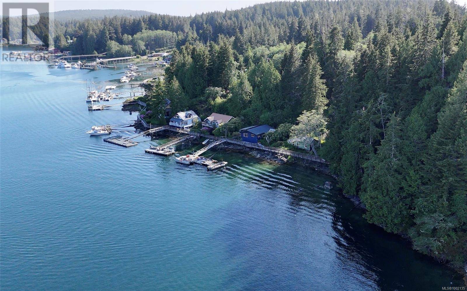 Bamfield, BC V0R1B0,167 Regent ST #6