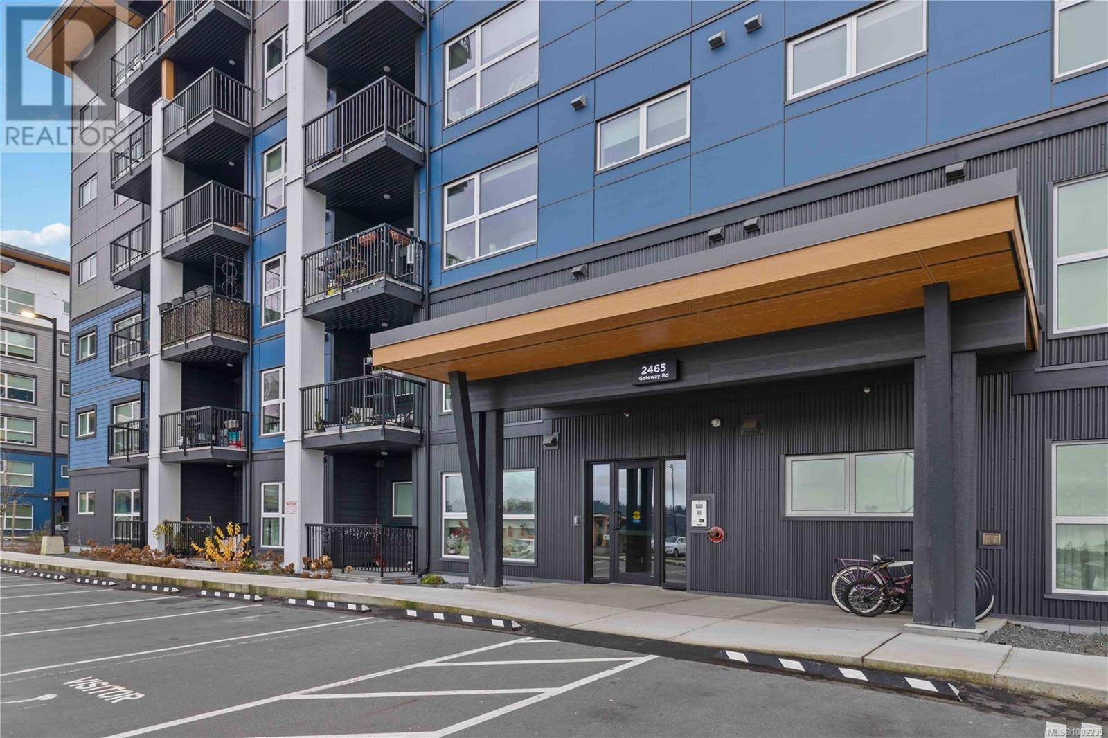 Langford, BC V9B6R1,2465 Gateway RD #111