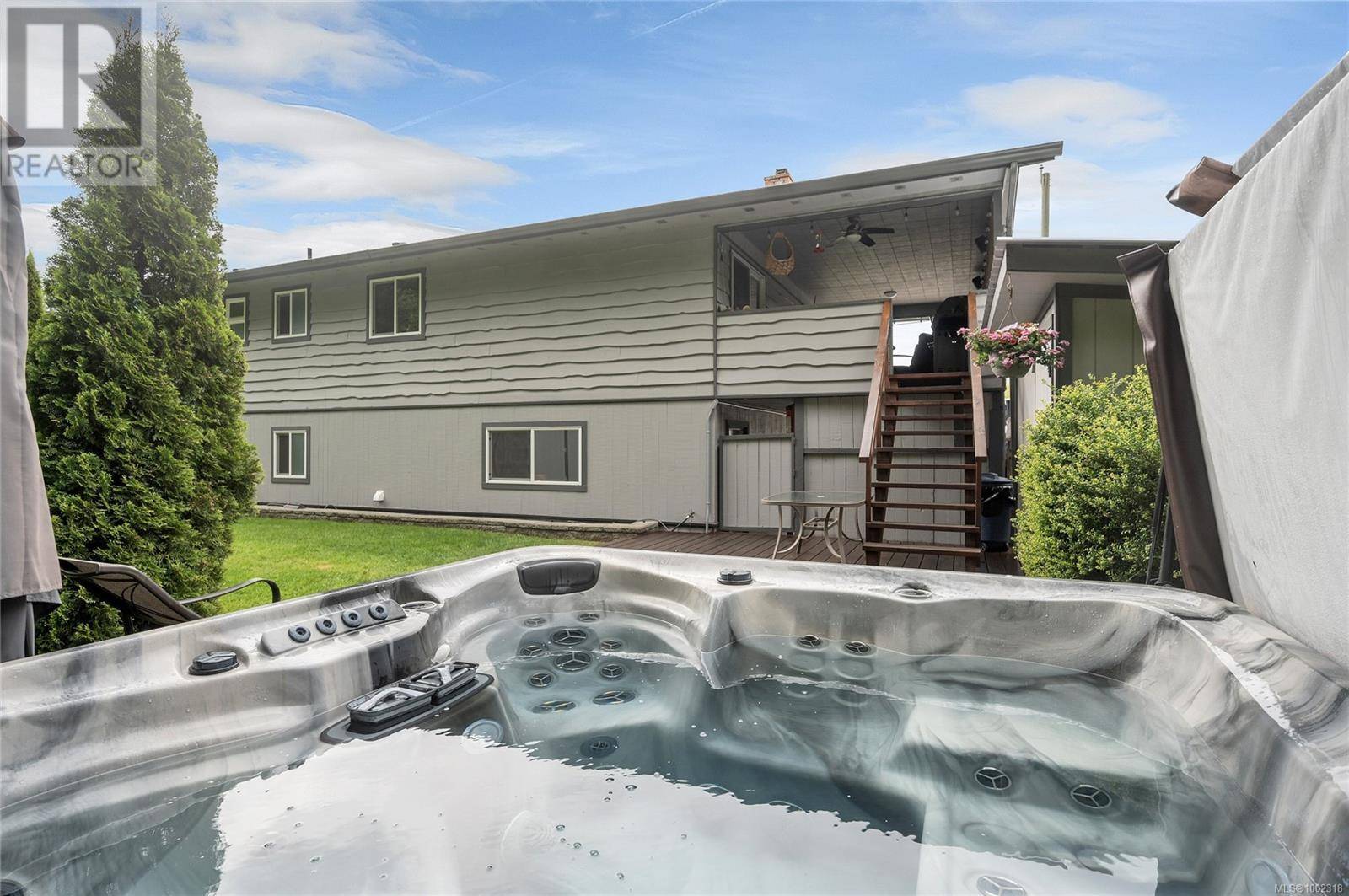 Campbell River, BC V9W5T1,46 Oregon Rd