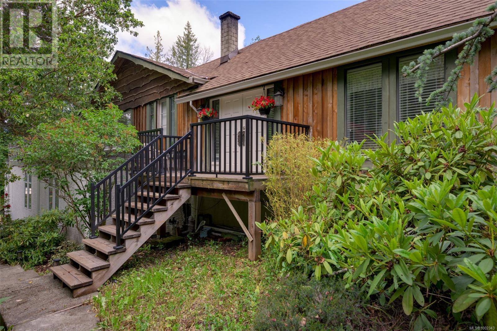 Langford, BC V9C3A4,734 Latoria Rd