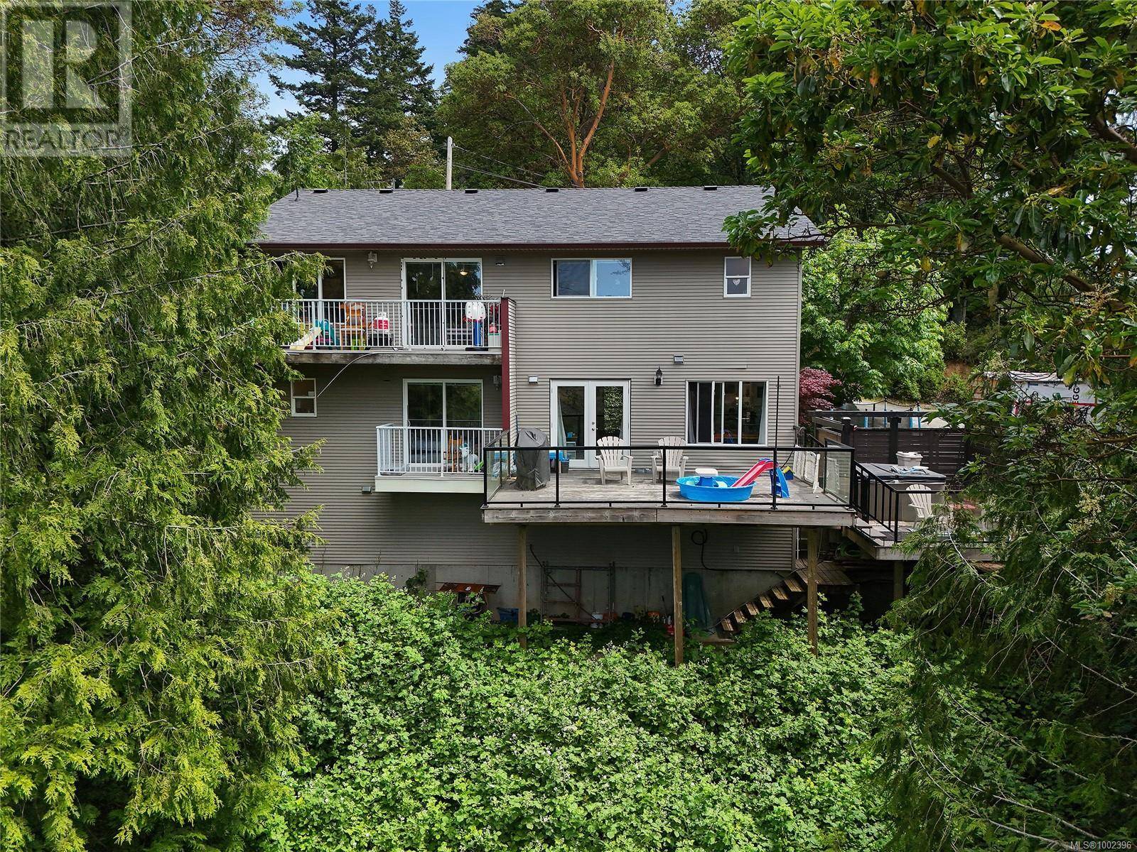 Langford, BC V9C3W6,3232 Loledo PL #A & B