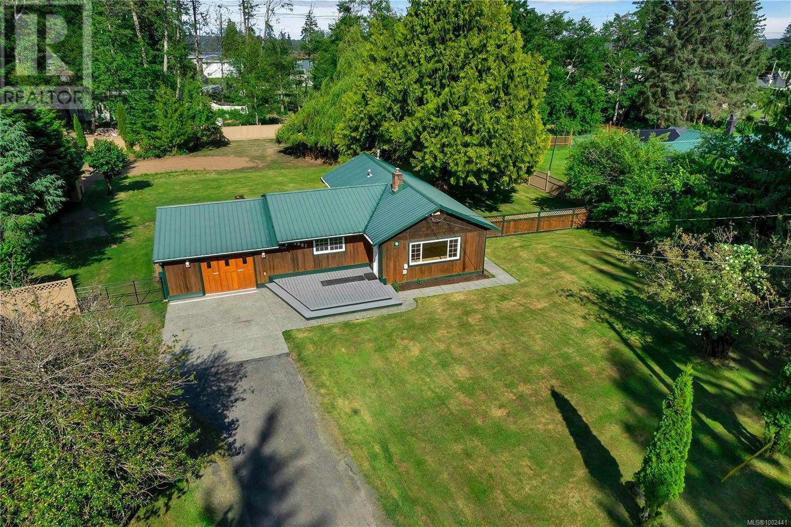 Campbell River, BC V9W4Z4,3881 Painter Rd