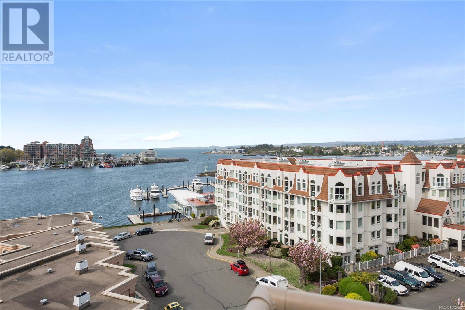 Victoria, BC V9A7M5,75 Songhees RD #701