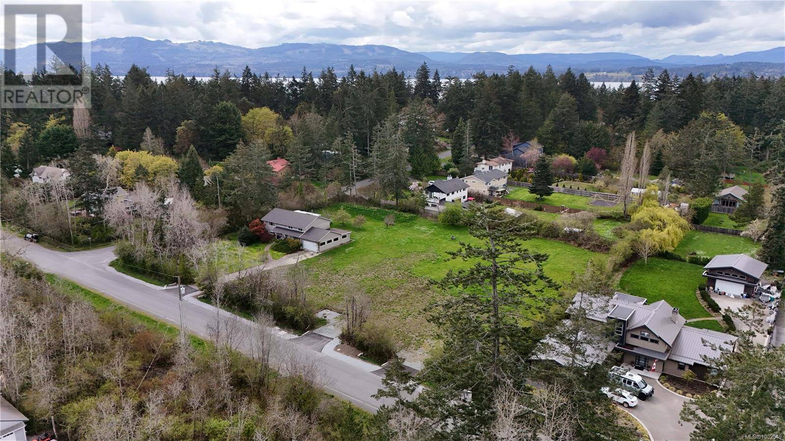 North Saanich, BC V8C3C2,10820 Derrick Rd