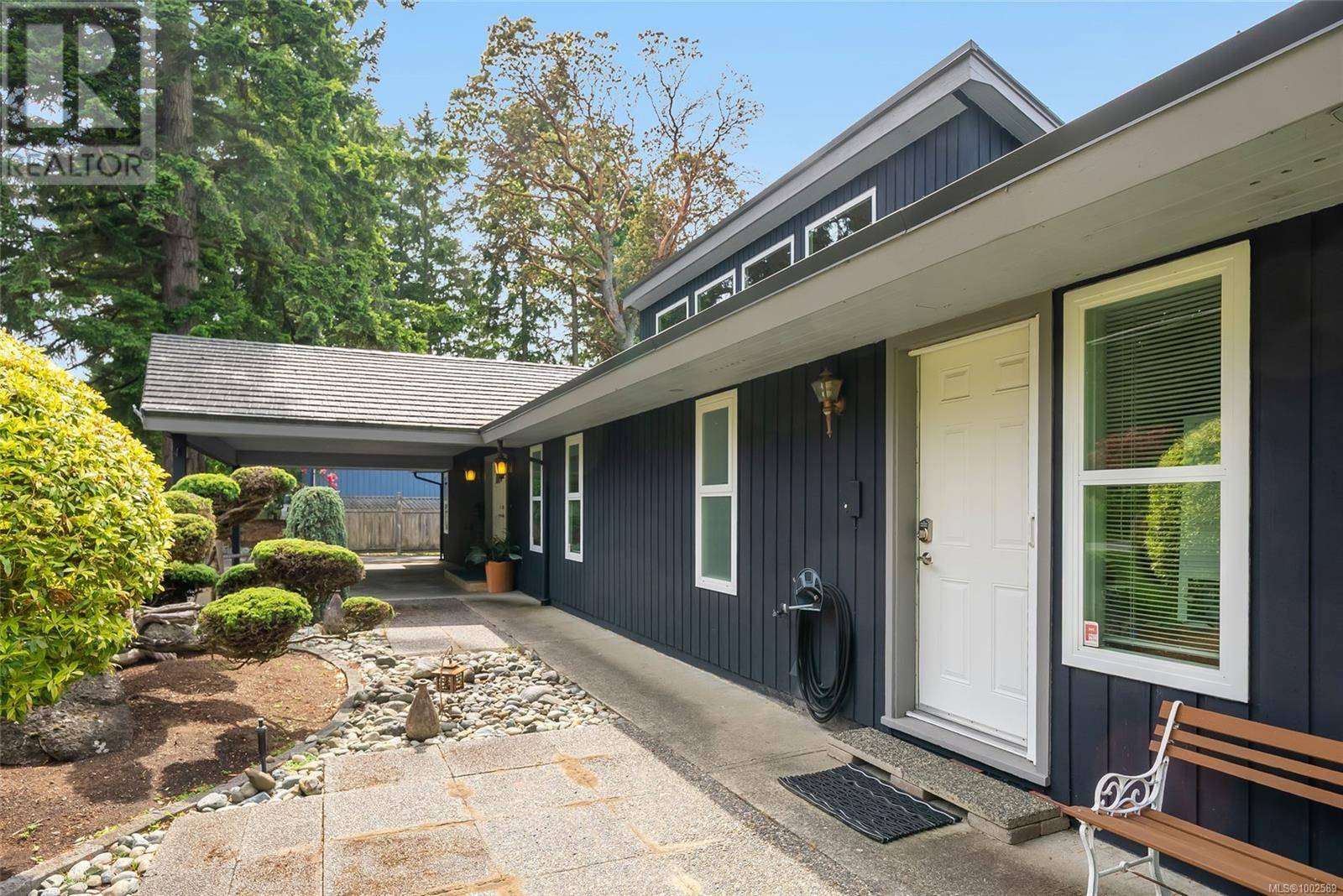 Parksville, BC V9P1S1,807 Shorewood Dr