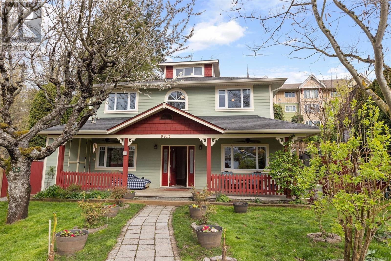 Chemainus, BC V0R1K1,9913 Maple St