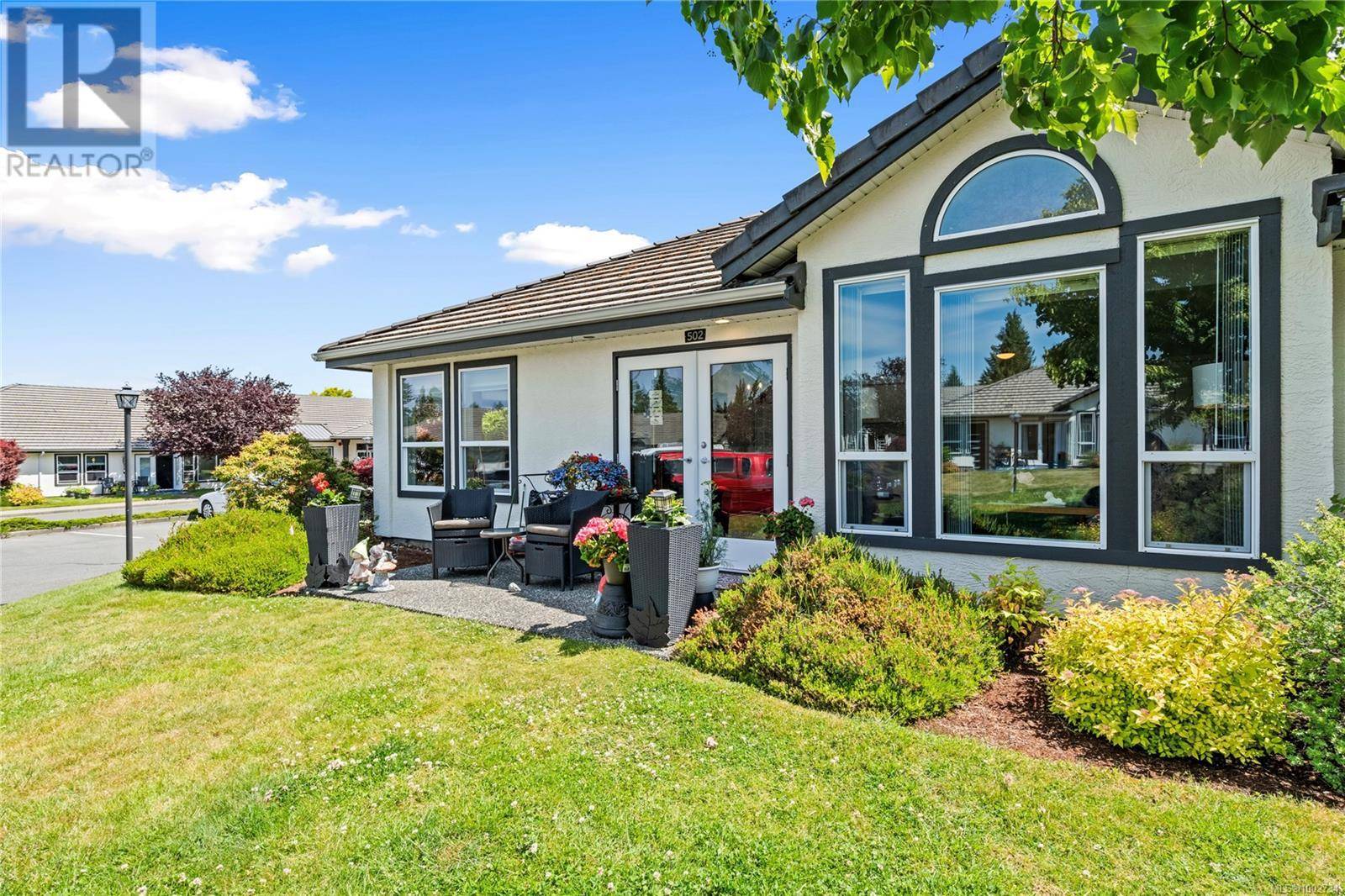 Parksville, BC V9P2N5,265 Mills ST #502