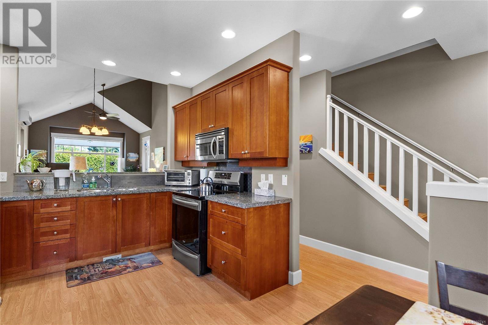 Nanaimo, BC V9V1A4,6362 Pinewood Lane