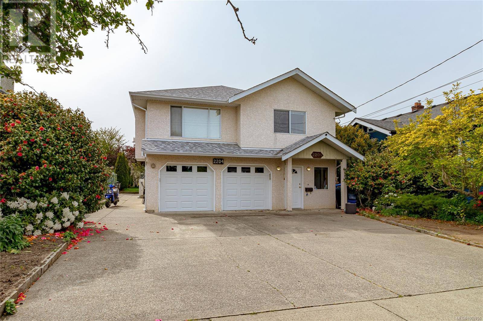 Victoria, BC V9R4K5,2204 Lydia St
