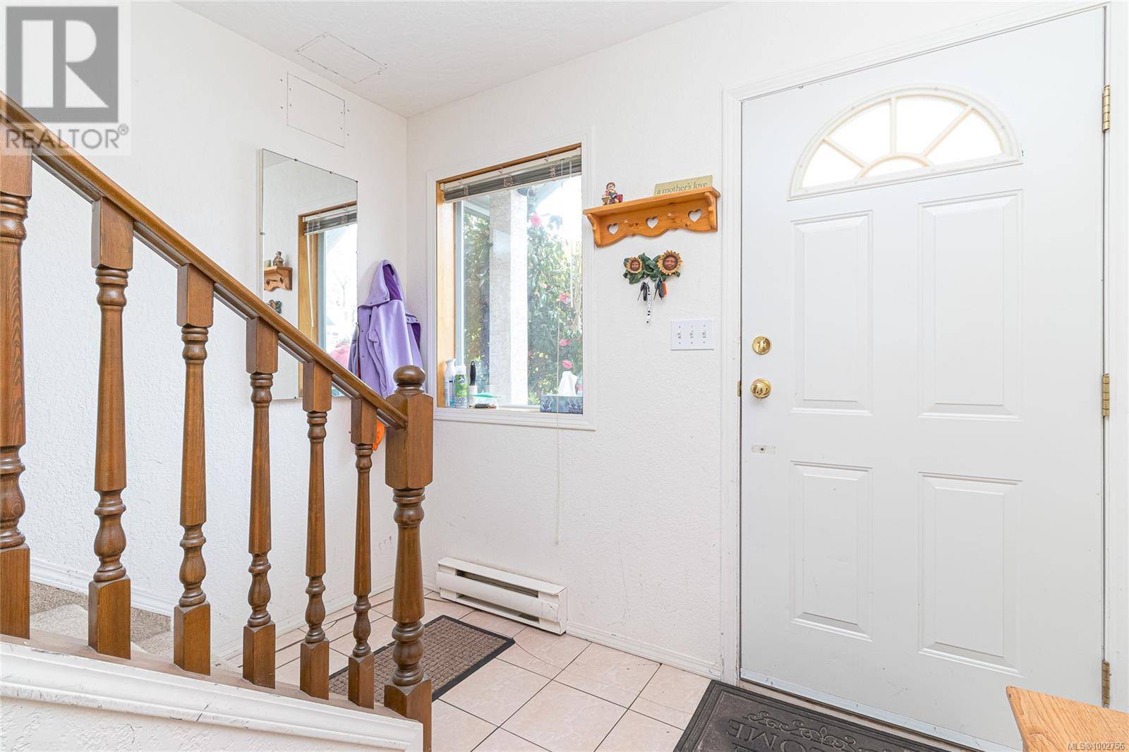 Victoria, BC V9R4K5,2204 Lydia St