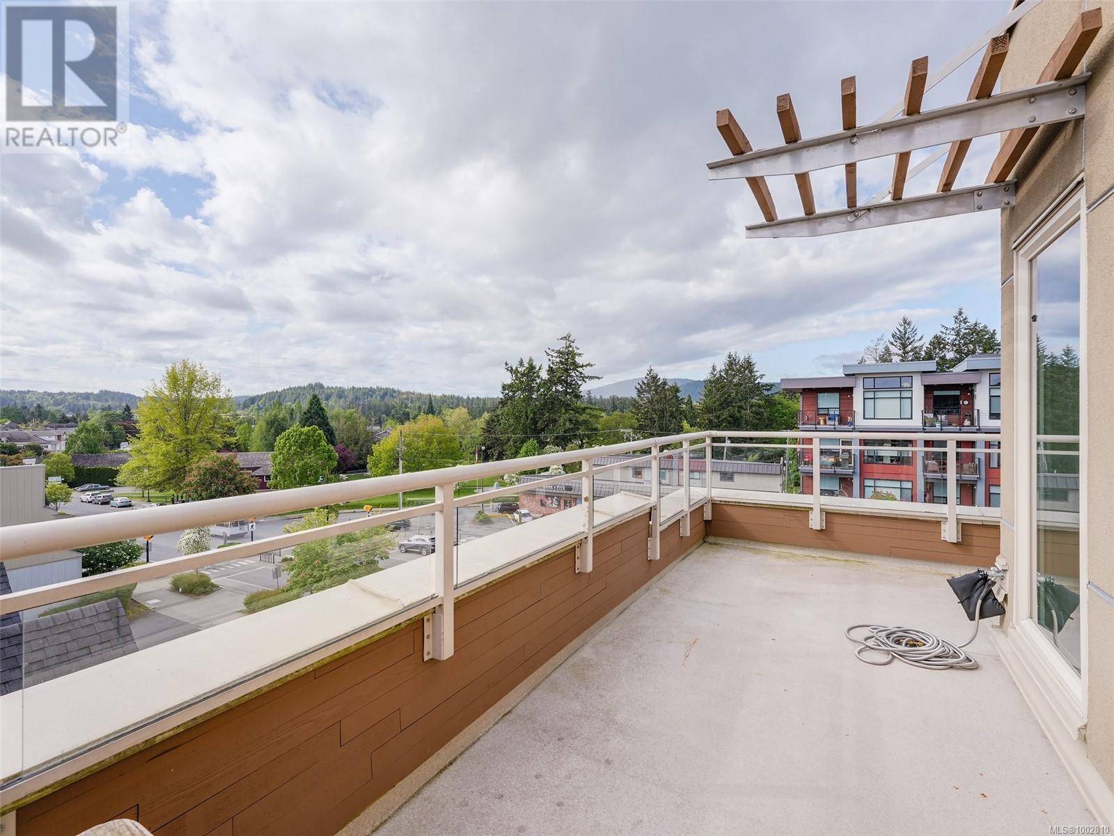 Central Saanich, BC V8M1P7,7161 West Saanich RD #403