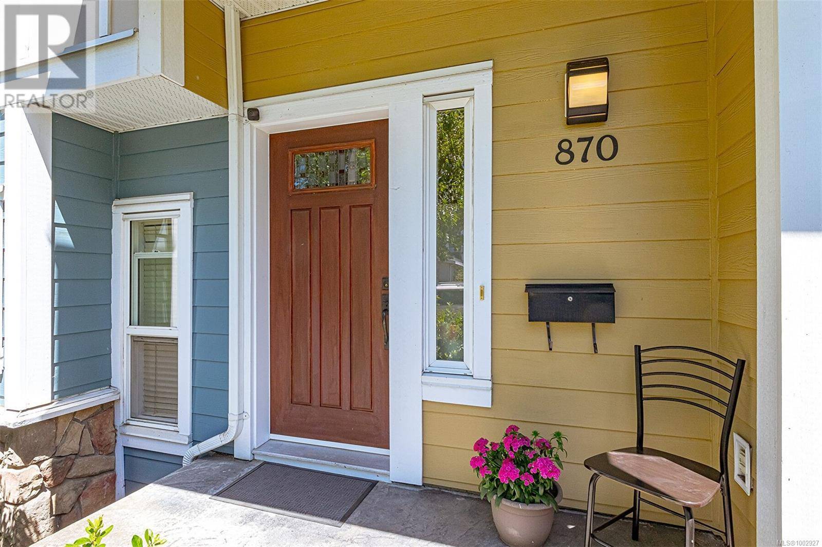 Langford, BC V9B3C6,870 Brock Ave