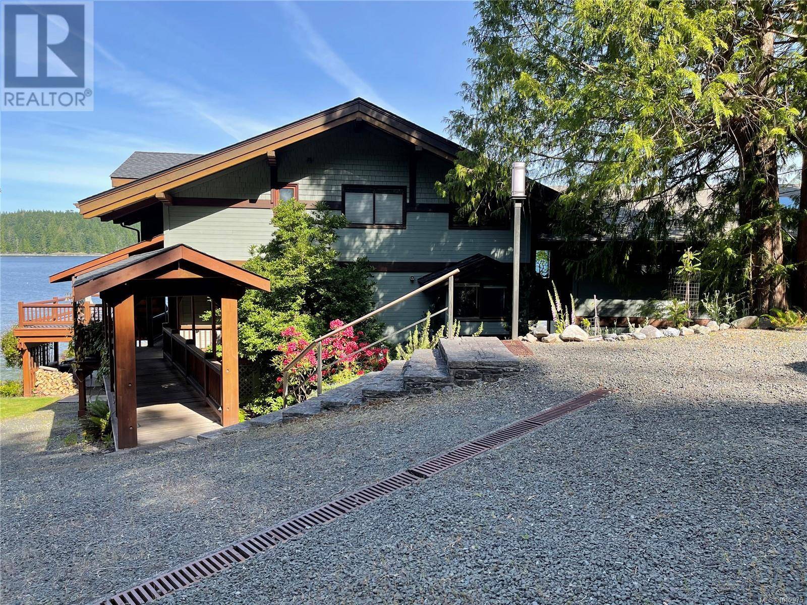 Quadra Island, BC V0P1N0,1027&1033 West Rd