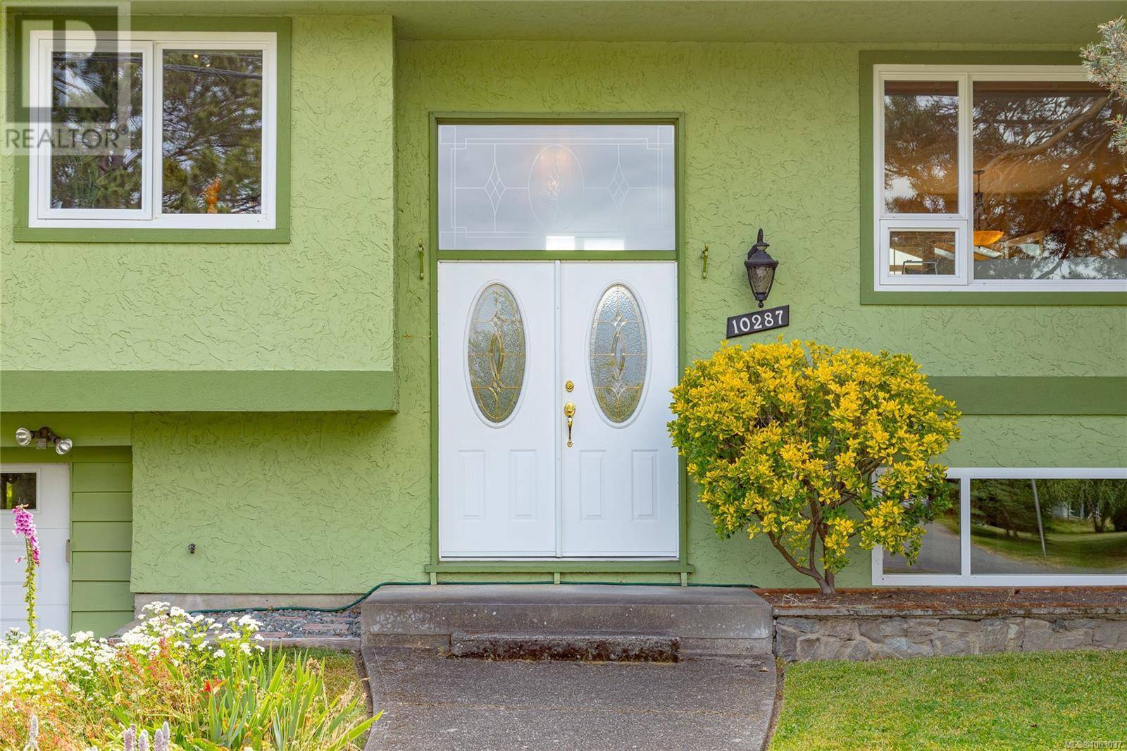 Sidney, BC V8L3L2,10287 Bowerbank Rd