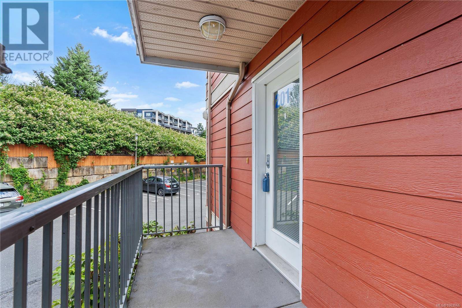 Langford, BC V9B2X5,908 Brock AVE #201