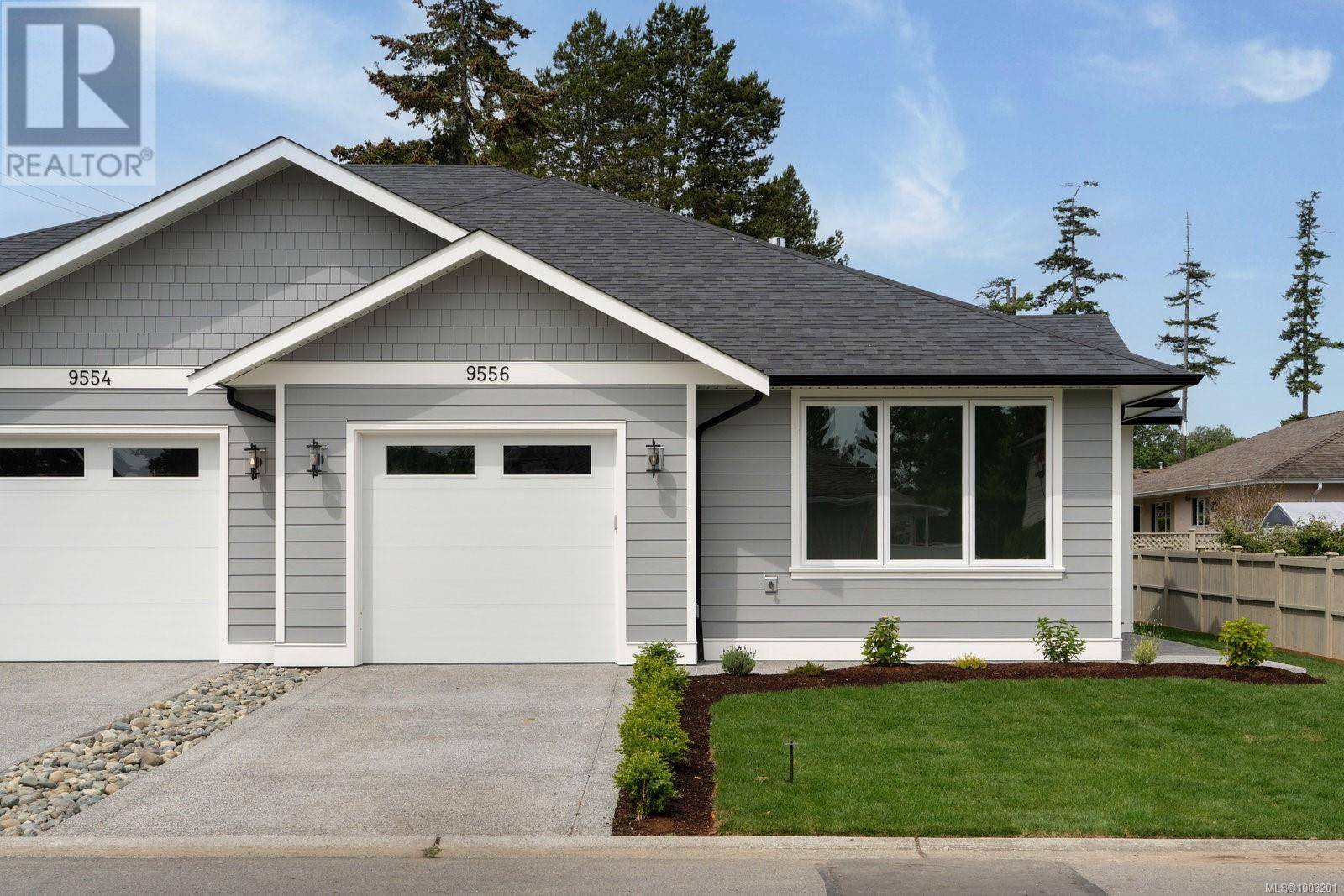 Sidney, BC V8L1R8,9556 Northlawn Terr