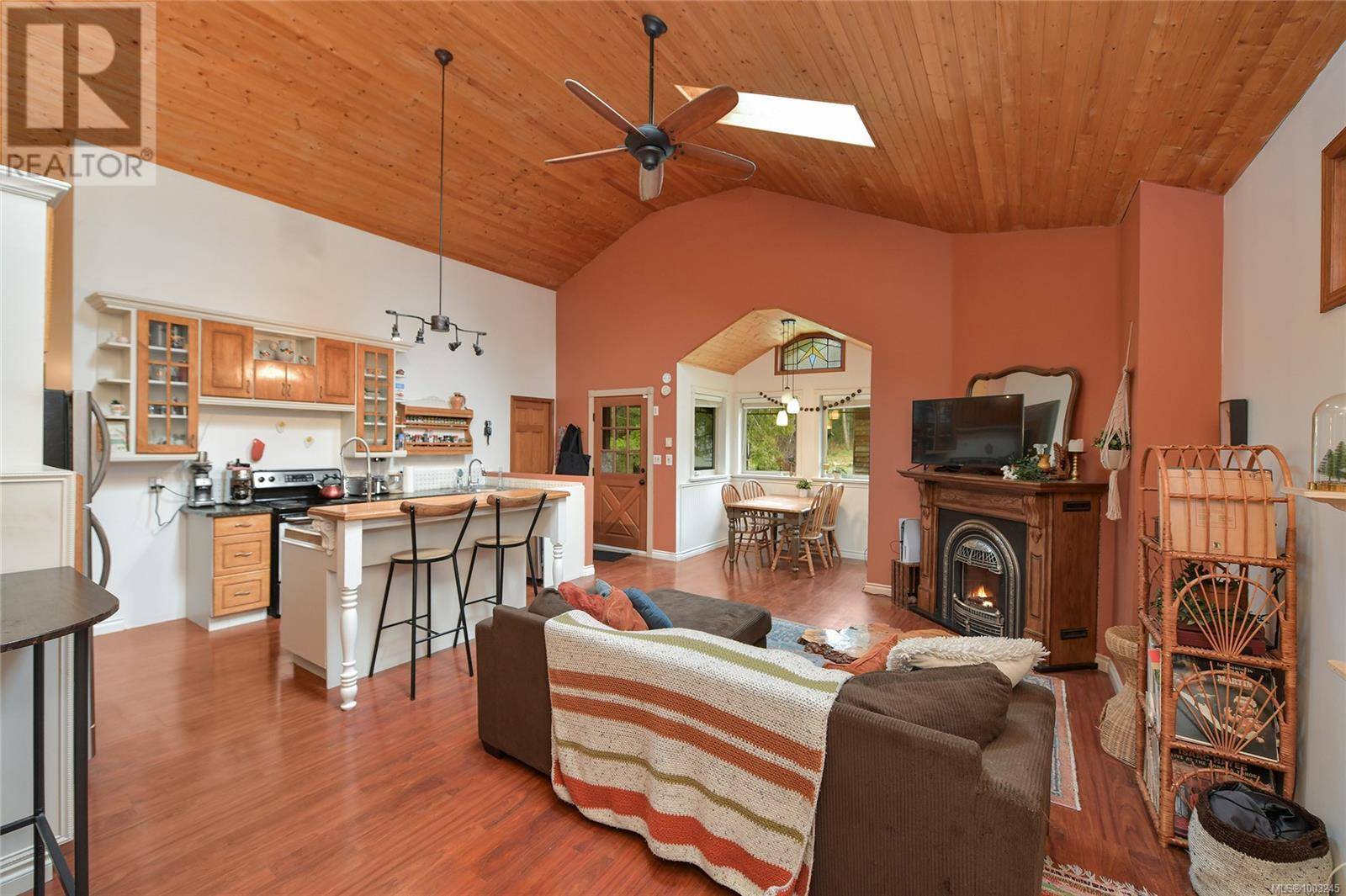 Qualicum Beach, BC V9K2A6,300 Bonsai Pl