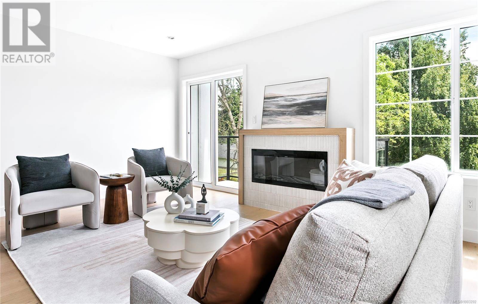 Saanich, BC V8P3Z8,3907 Cedar Hill RD #Unit 4
