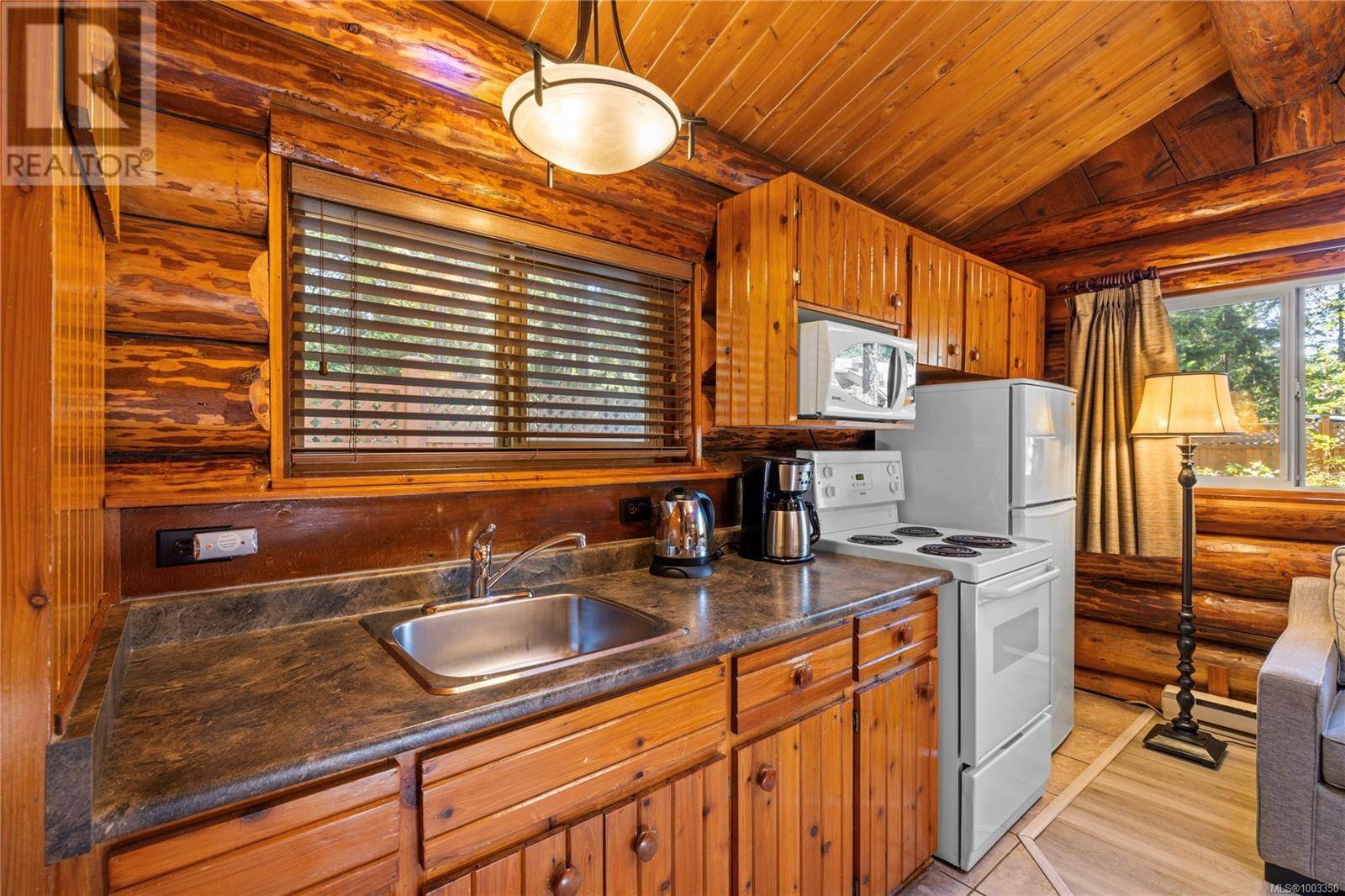 Parksville, BC V9P2G6,1155 Resort DR #416