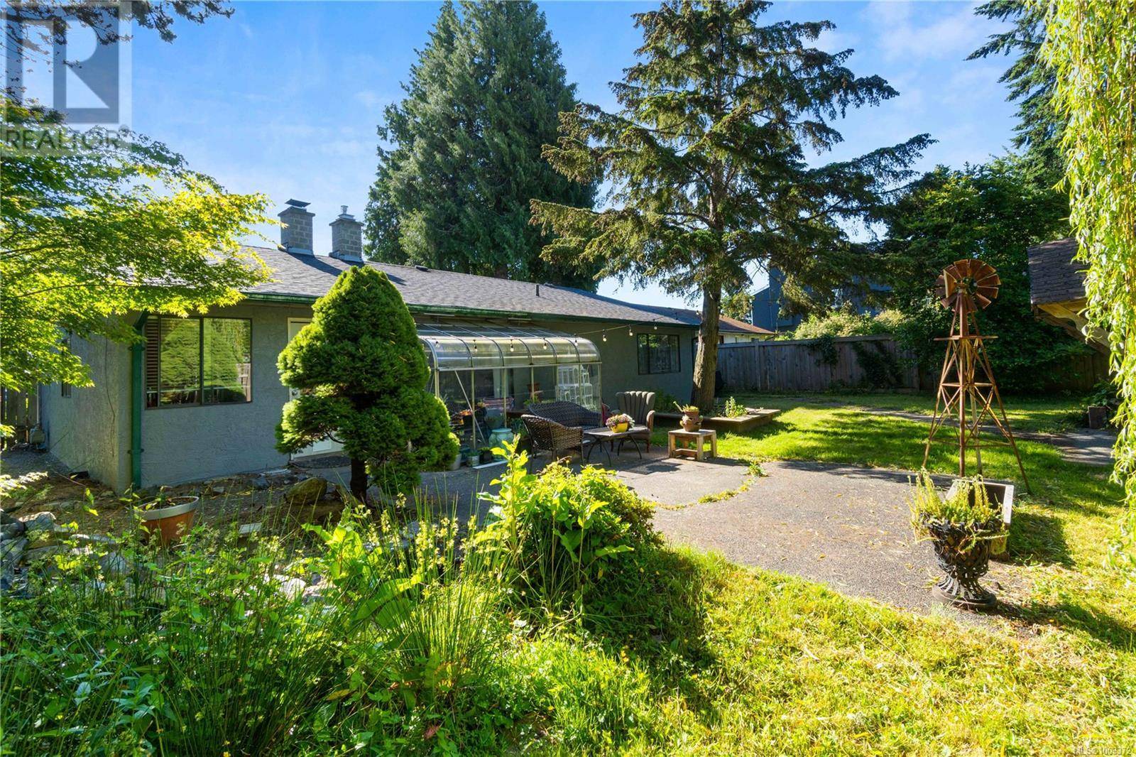Nanaimo, BC V9T4G7,3543 Falcon Dr